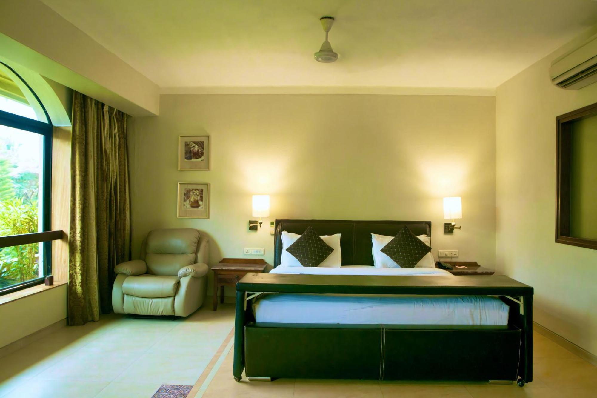 Neelam The Glitz Hotel Calangute Exterior foto