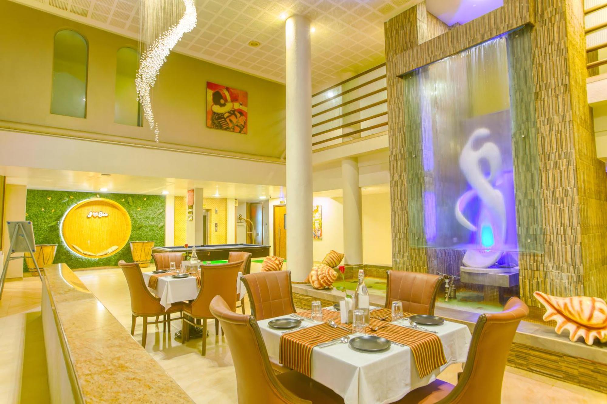 Neelam The Glitz Hotel Calangute Exterior foto